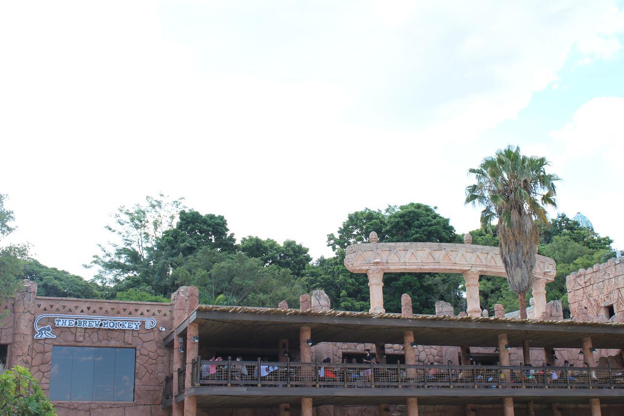 Bush Bungalows At Sun City Resort Rustenburg Buitenkant foto