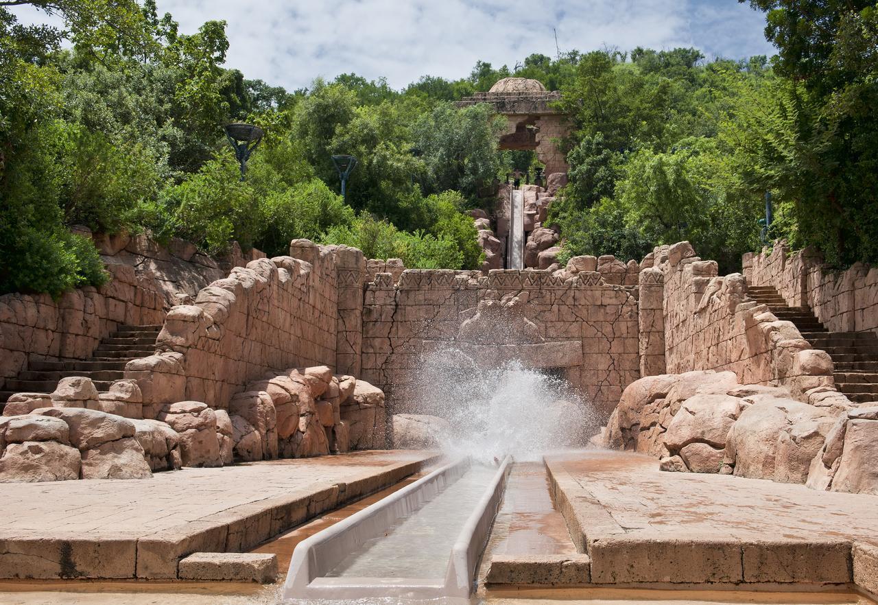 Bush Bungalows At Sun City Resort Rustenburg Buitenkant foto
