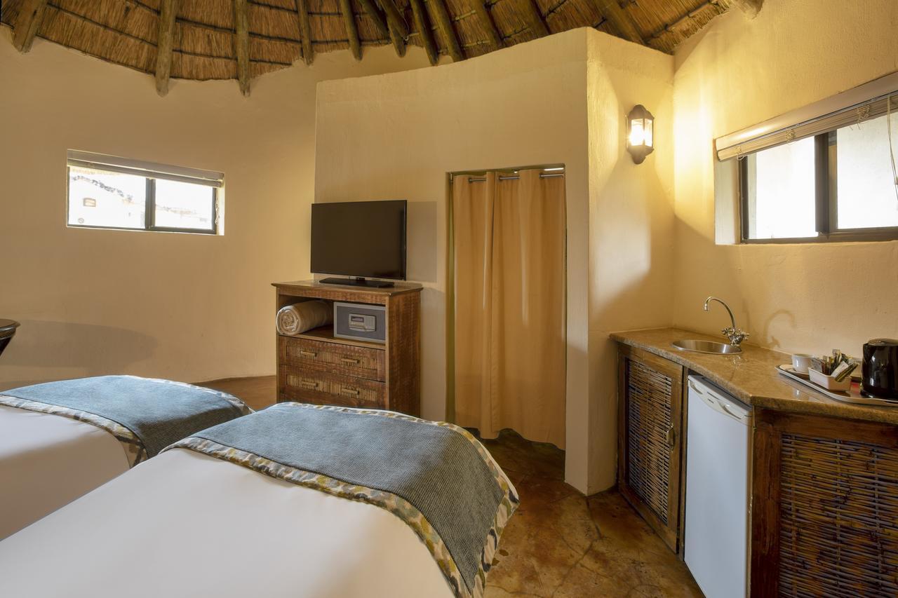 Bush Bungalows At Sun City Resort Rustenburg Buitenkant foto